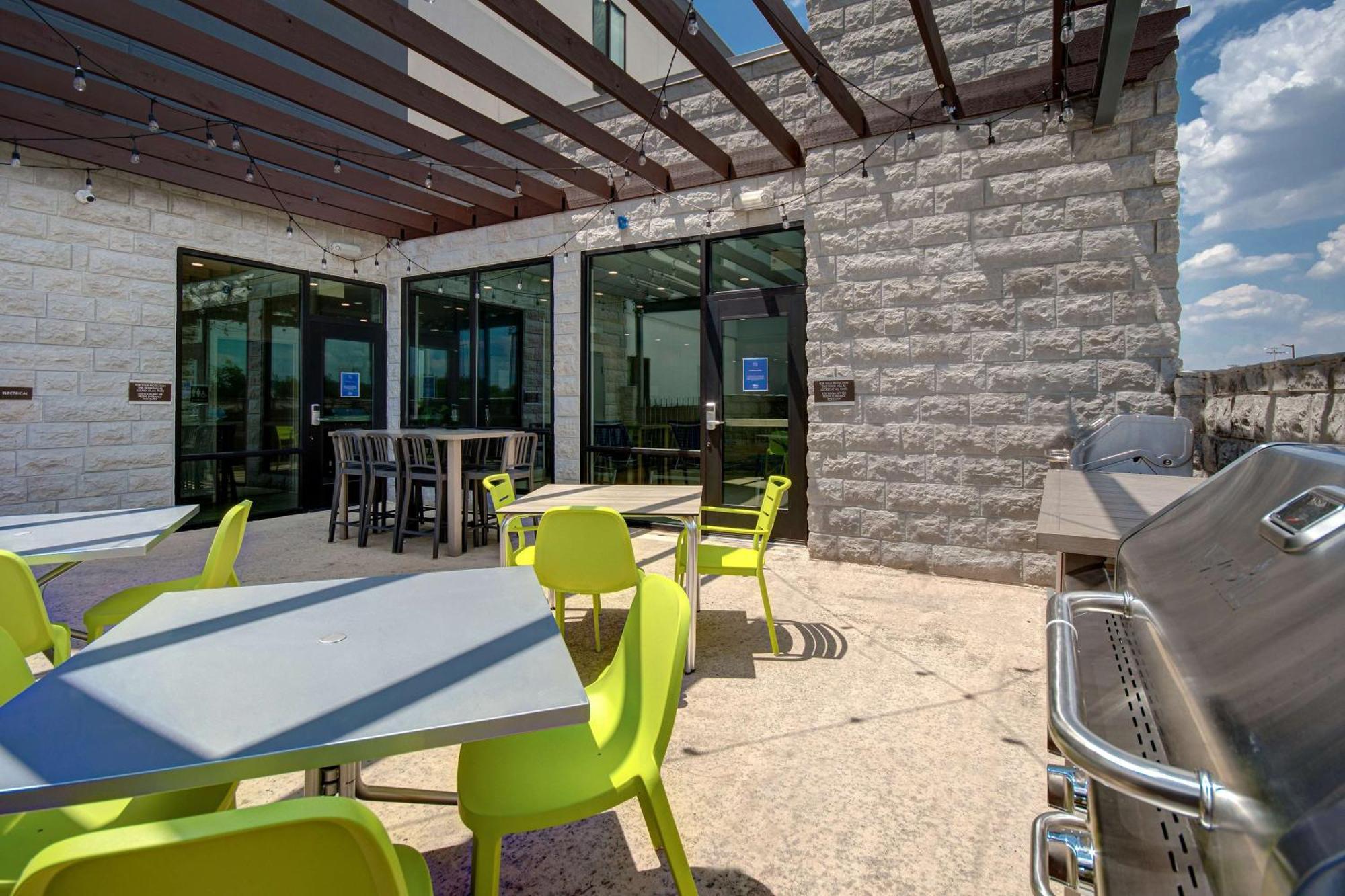 Home2 Suites By Hilton Burleson Exterior foto